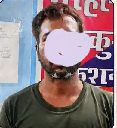 157 ग्राम ब्राउन शुगर के साथ तस्कर गिरफ्तार, मोबाइल भी जब्त