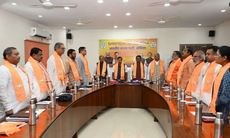 ओडिशा दौरे पर नीतिन नवीन, कोर कमेटी बैठक में संगठनात्मक मुद्दों पर चर्चा