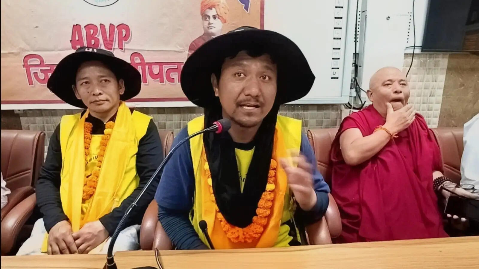 चीन के तिब्बत कानून के खिलाफ ब्लैक हैट मार्च पानीपत पहुंचा