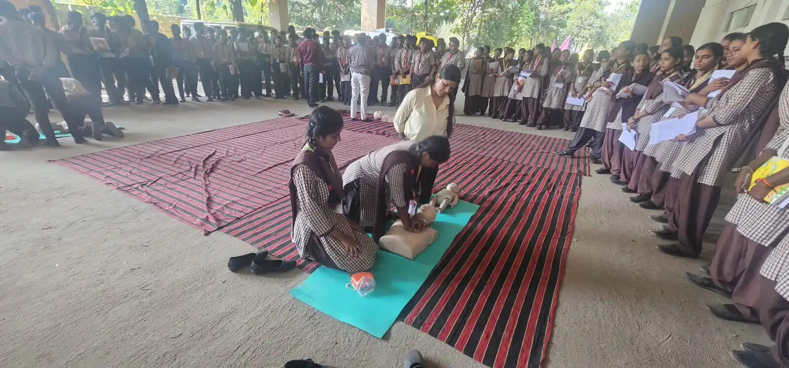 गुरु नानक पब्लिक स्कूल में स्वास्थ्य जागरूकता कार्यक्रम आयोजित