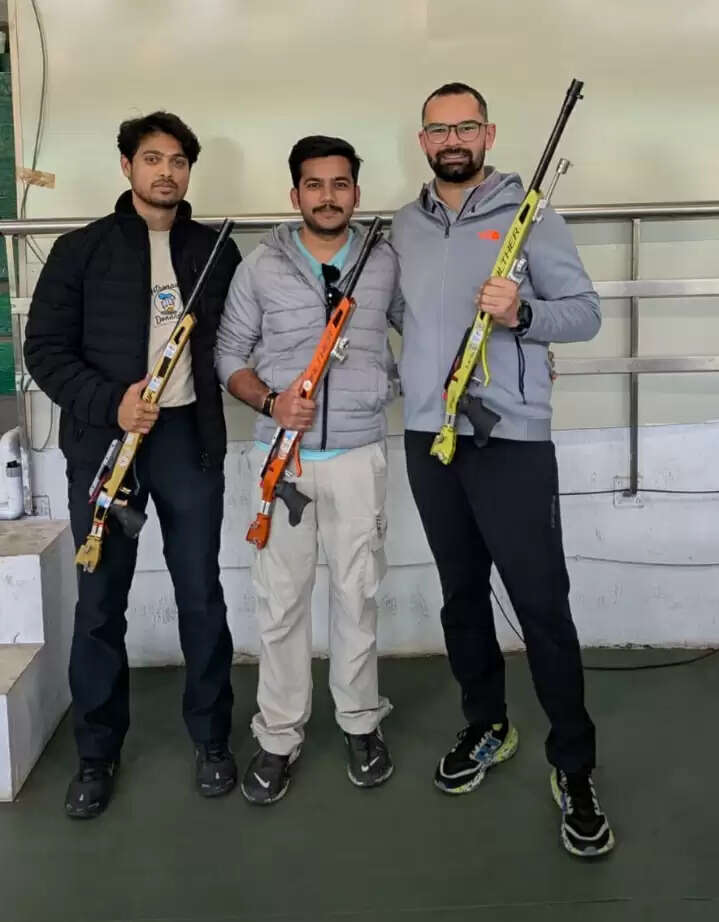 राष्ट्रीय चयन ग्रुप ए ट्रायल्स के पहले दिन 50 मीटर राइफल प्रोन में मानीनी और ऐश्वर्य शीर्ष पर
