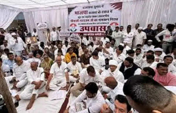 मीनाक्षी नटराजन का राज्यसभा नामांकन रद्द होने पर मध्य प्रदेश में कांग्रेस का विरोध प्रदर्शन
