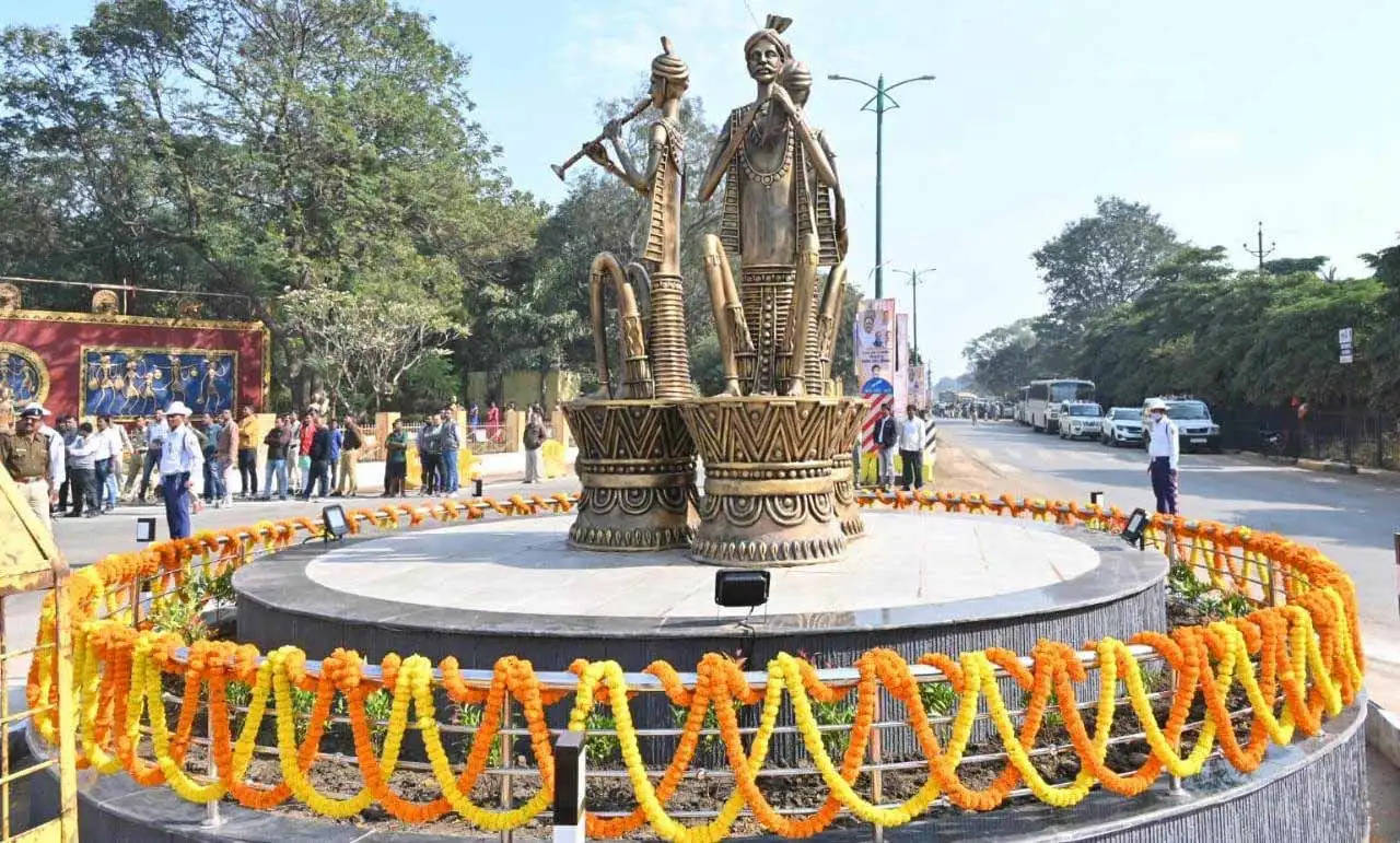 रायपुर : मुख्यमंत्री साय ने जीरो पॉइंट चौक के सौंदर्यीकरण कार्यों का किया लोकार्पण