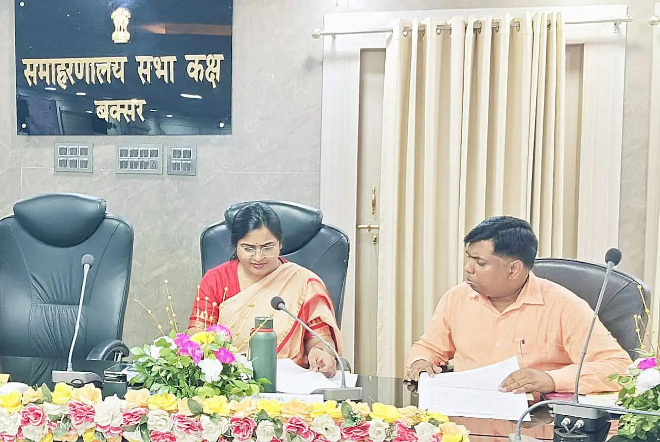 कृषि टास्क फोर्स की बैठक में फसल क्षति आकलन व उर्वरक आपूर्ति पर जोर