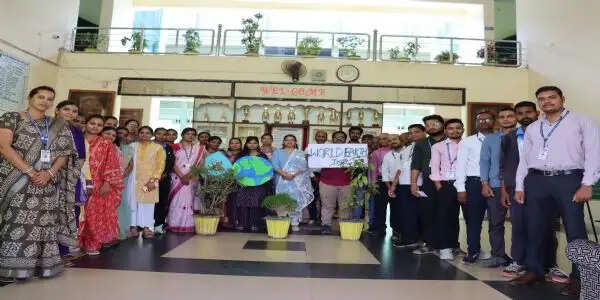 विश्व पृथ्वी दिवस पर लिया गया पर्यावरण संरक्षण का संकल्प