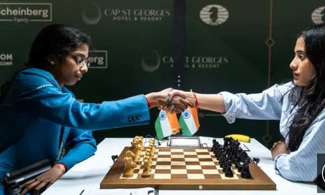 फिडे कैंडिडेट्स टूर्नामेंट 2026, राउंड 9: वैशाली ने दिव्या को हराकर संयुक्त बढ़त बनाई