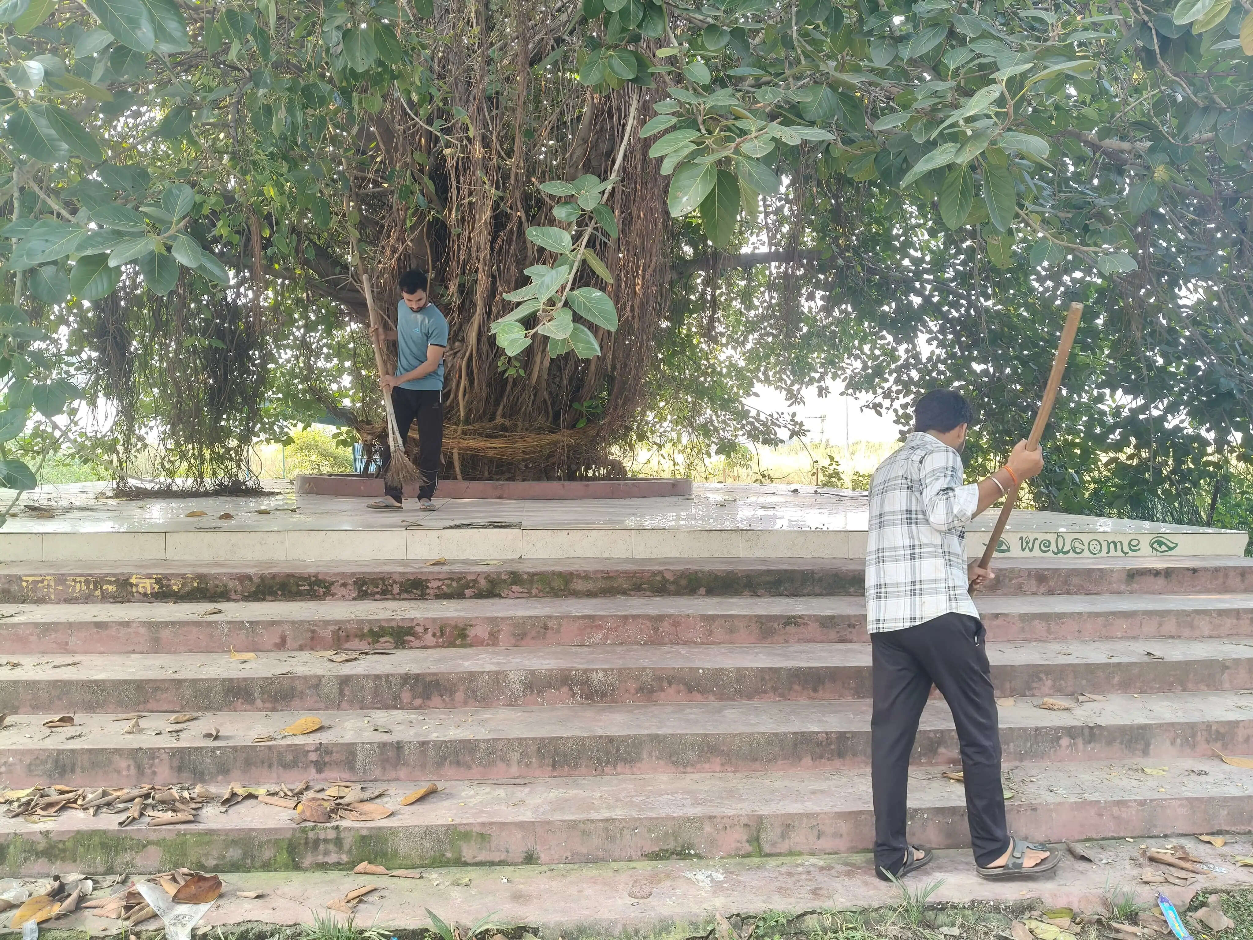 लोकनायक जेपी की जयंती पर अभाविप ने चलाया स्वच्छता अभियान