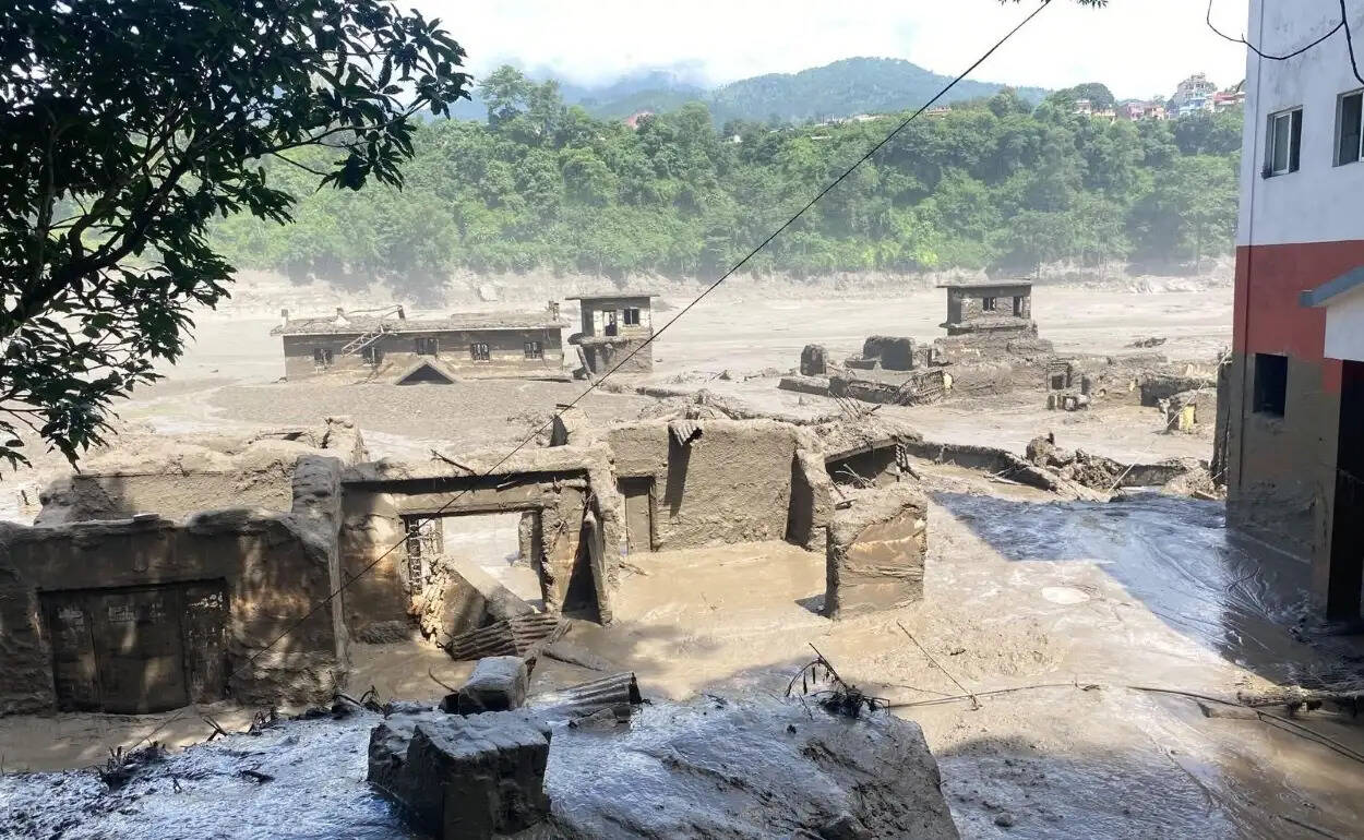नेपाल में बाढ़ से 12 हाइड्रो पावर प्रोजेक्ट पूरी तरह बंद, 431 मेगावाट बिजली उत्पादन बाधित