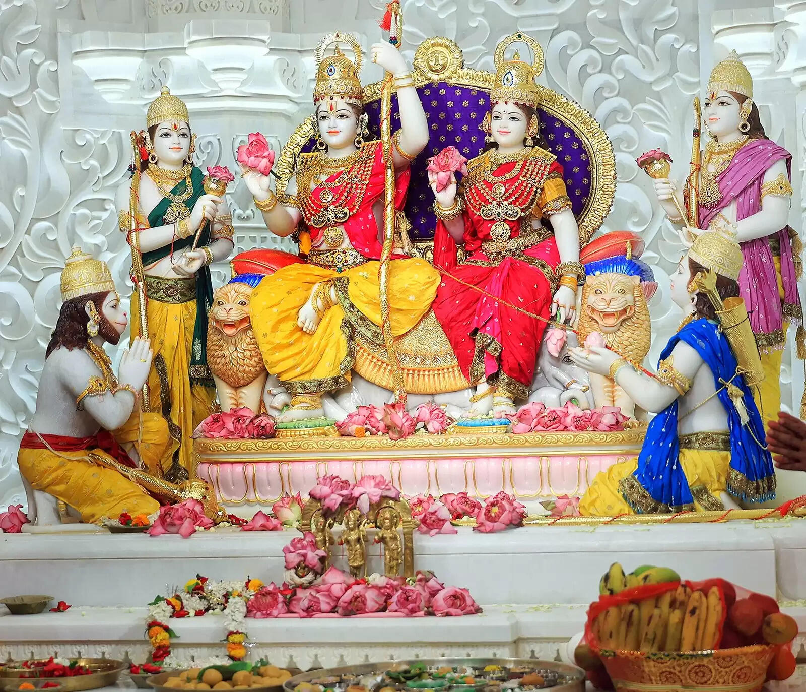 अयोध्या में भव्य राम दरबार की प्राण-प्रतिष्ठा, प्रधानमंत्री ने की देशवासियों के सुख, समृद्धि की कामना