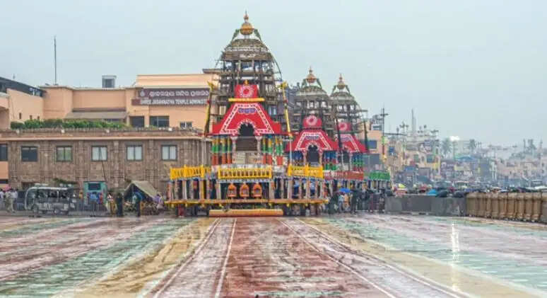 रथ यात्रा से पहले श्रीमंदिर में आज सार्वजनिक दर्शन बंद, सिंहद्वार के सामने लाए जाएंगे तीनों रथ