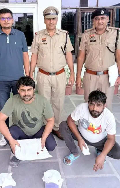 सोनीपत: हेरोइन, चरस व हथियारों समेत गिरफ्तार तस्कर रिमांड पर लिए