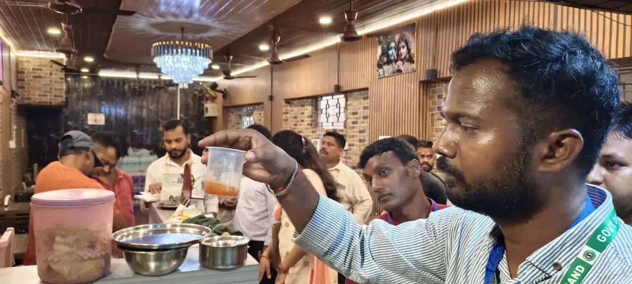 श्रावणी मेला में खाद्य सुरक्षा टीम की बड़ी कार्रवाई
