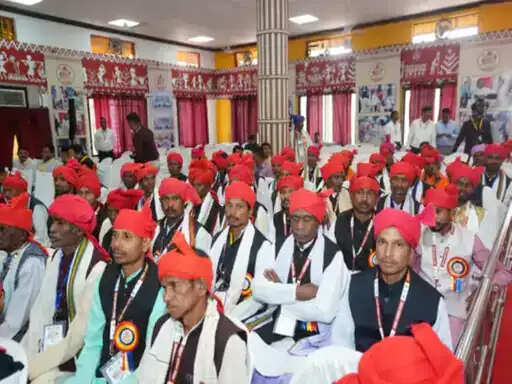 (लीड) बस्तर नक्सलवाद से मुक्त होकर प्रगति के रास्ते पर आगे बढ़ रहा: राष्ट्रपति