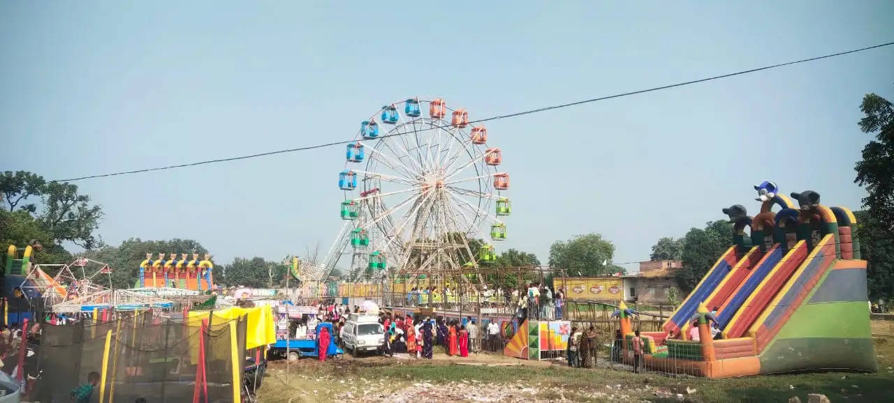 वाराणसी: रामेश्वर के लोटा भंटा मेले में उमड़ी भीड़,वरूणा नदी में लगाई आस्था की डुबकी