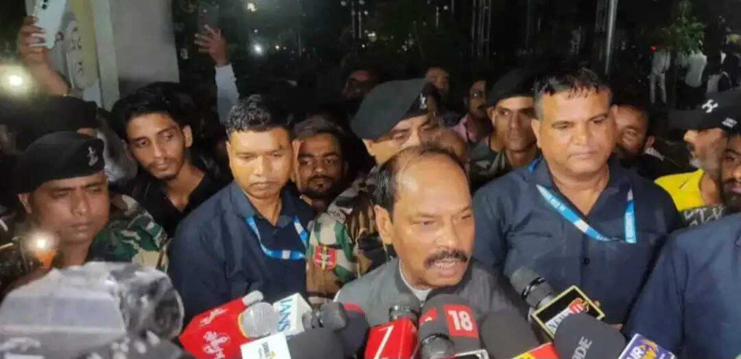 छात्रों की मांगों को सरकार ने एक सप्ताह में माना तो करेंगे अनशन : रघुवर