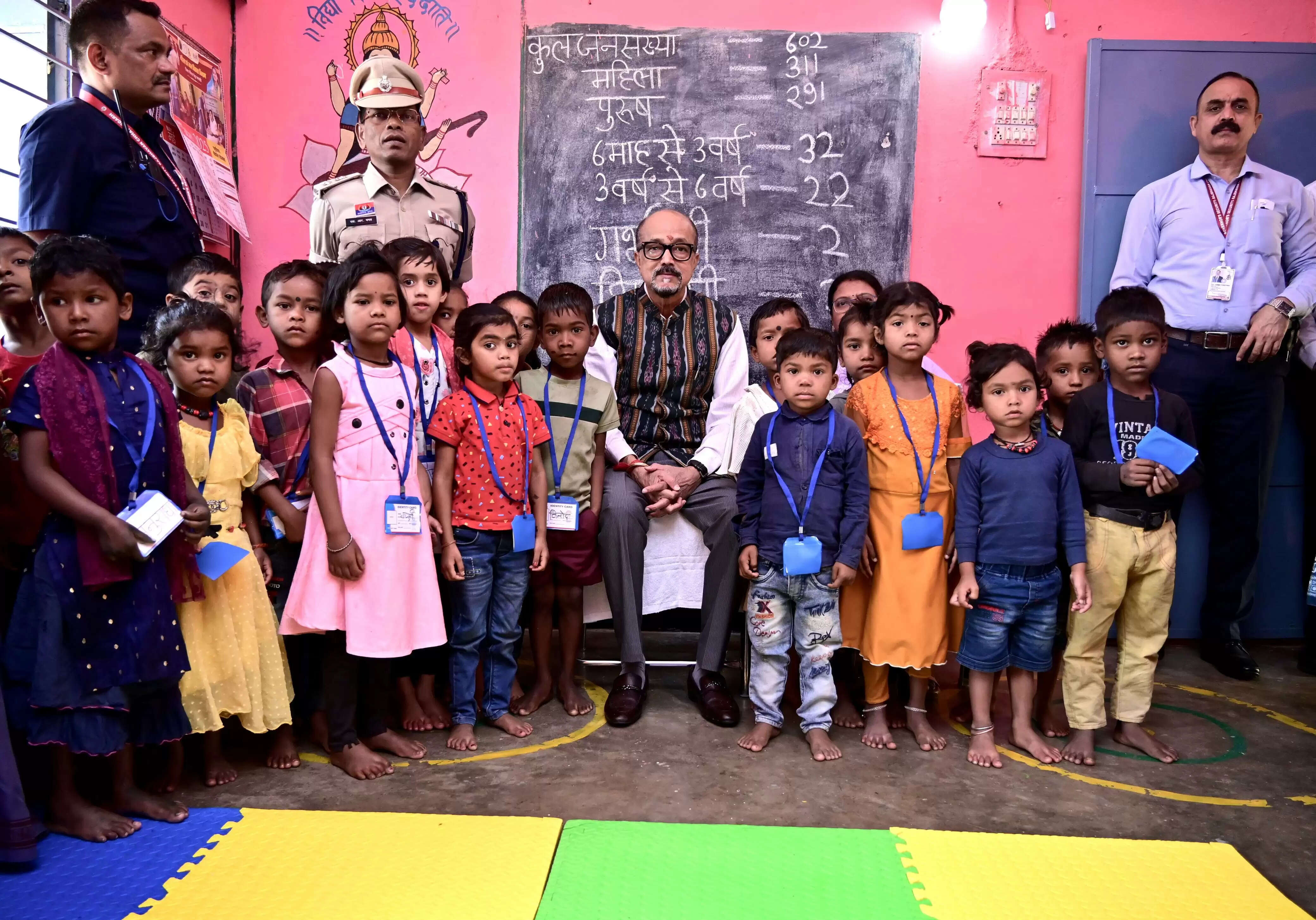 राज्यपाल ने नर्मदा मैया की पूजा-अर्चना कर प्रदेश की सुख समृद्धि की कामना की