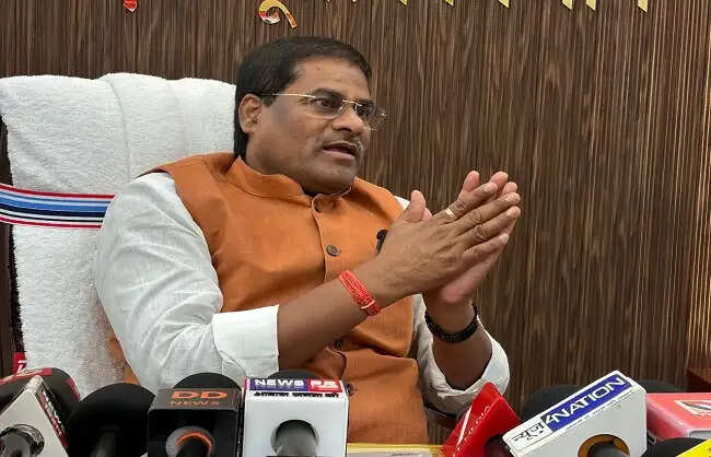 ईंट-भट्ठा मालिकों को बकाया मूल राशि एकमुश्त जमा करने पर ब्याज में मिलेगी छूट : डॉ. प्रमोद कुमार