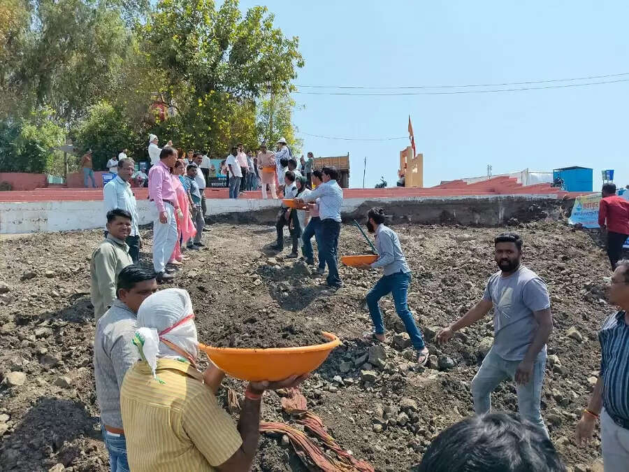 मध्‍य प्रदेश में जन भागीदारी से चल रहे पानी सहेजने के कार्य