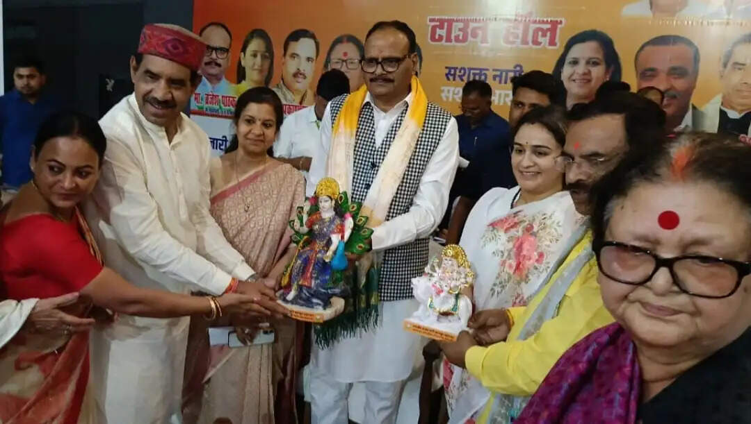 भाजपा सरकार में नारी शक्ति को मिला अधिकार, 33 फीसदी आरक्षण से बदलेगी राजनीति की दिशा : ब्रजेश पाठक