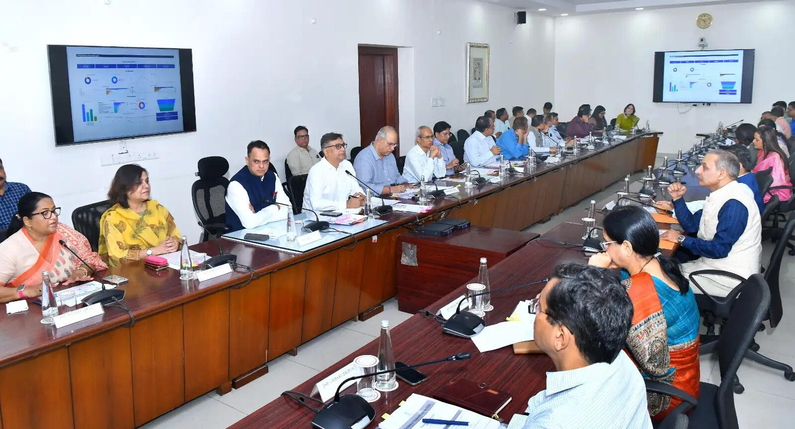 सूखा संभावित जिलों में आकस्मिक कार्य-योजना तैयार करने के निर्देश