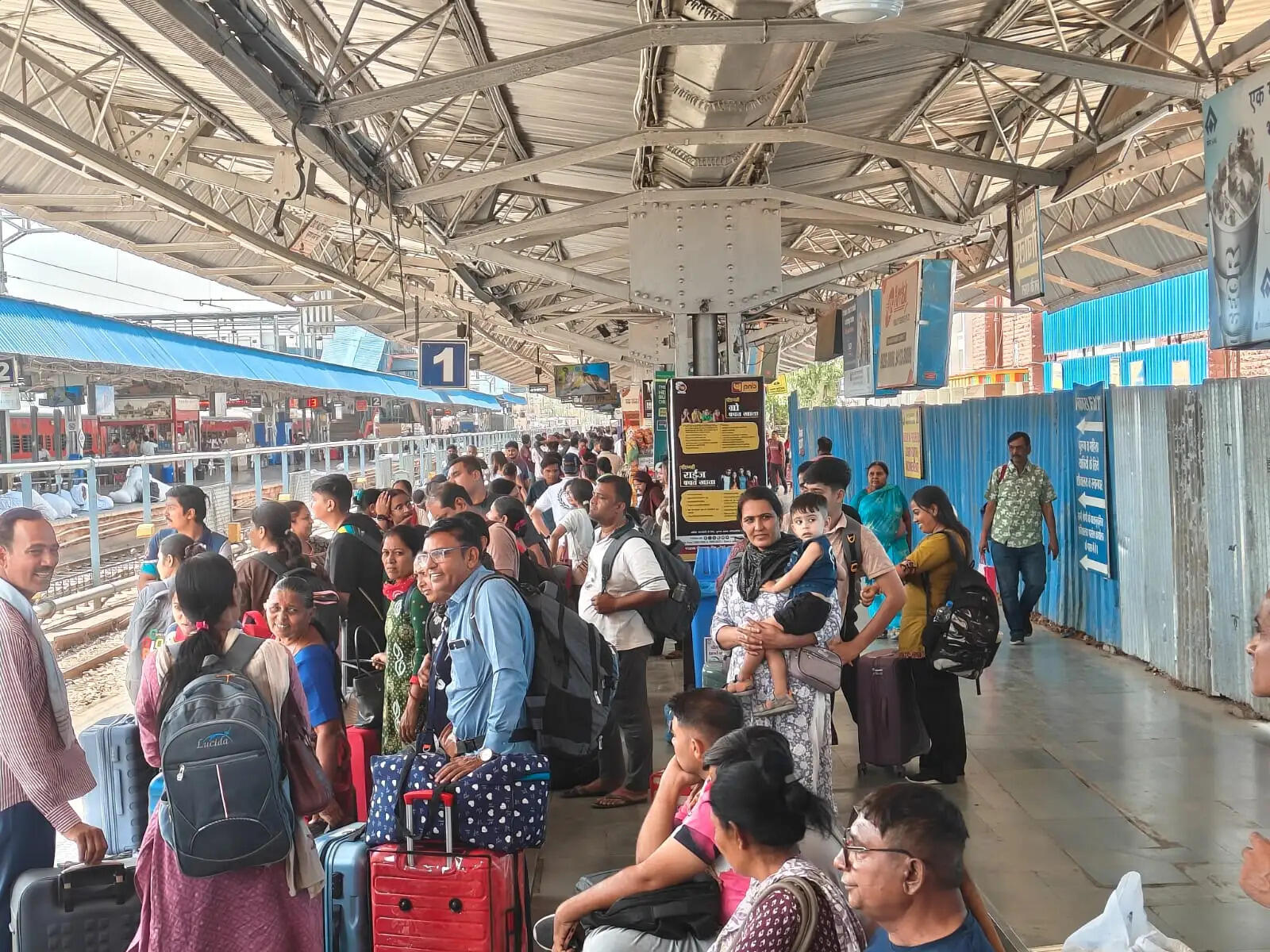 ट्रेन में ज्यादा सामान ले जाने पर पहले बुकिंग जरूरी