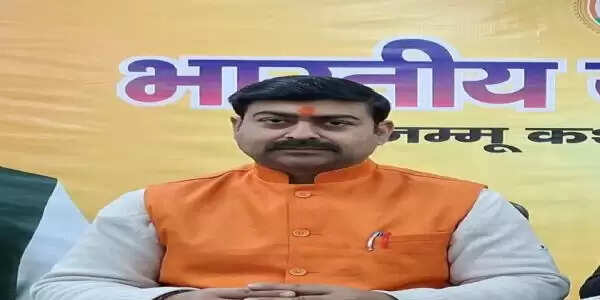 पैरा मेडिकल शब्द की जगह एलाइड एंड हेल्थकेयर प्रोफेशन्स, स्वास्थ्य क्षेत्र में ऐतिहासिक सुधार: डॉ. प्रदीप महोत्रा