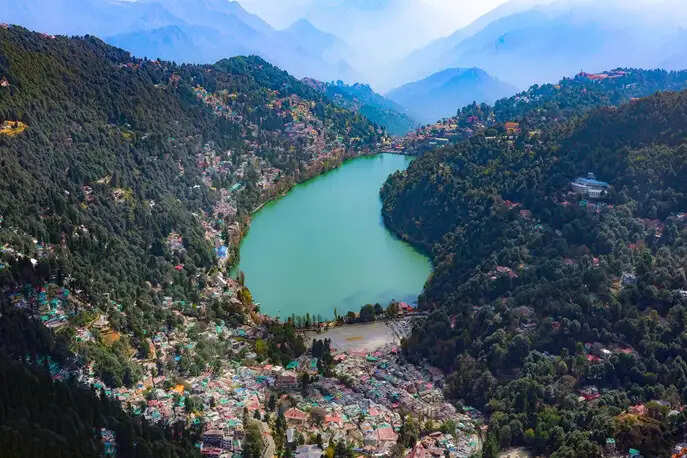 नैना पीक वन चौकी में व्यावसायिक गतिविधियों की शिकायत