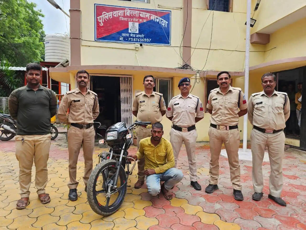नागदा : घर के बाहर खड़ी बाइक चोरी का खुलासा, आरोपित गिरफ्तार