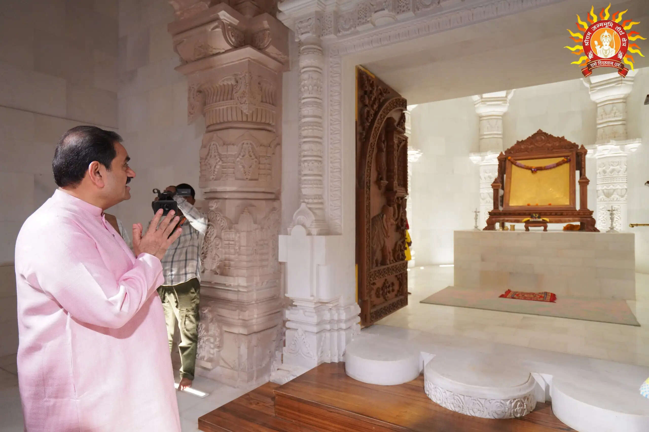 गाैतम अडाणी ने परिजनाें के संग श्रीरामलला के किए दर्शन, गौतम ने बताया भावुक पल