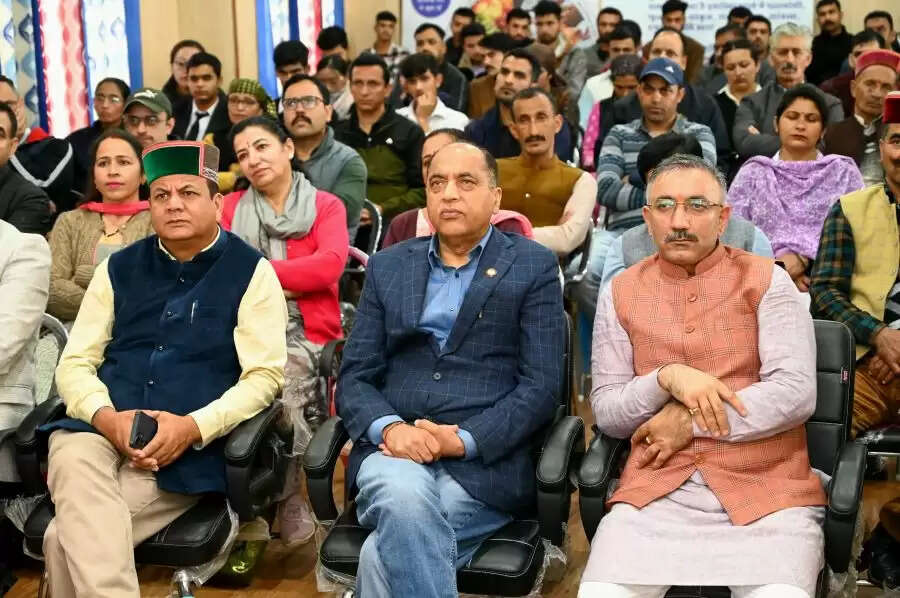 जयराम ठाकुर, डॉ बिंदल और सिद्धार्थन ने सुनी पीएम मोदी की मन की बात