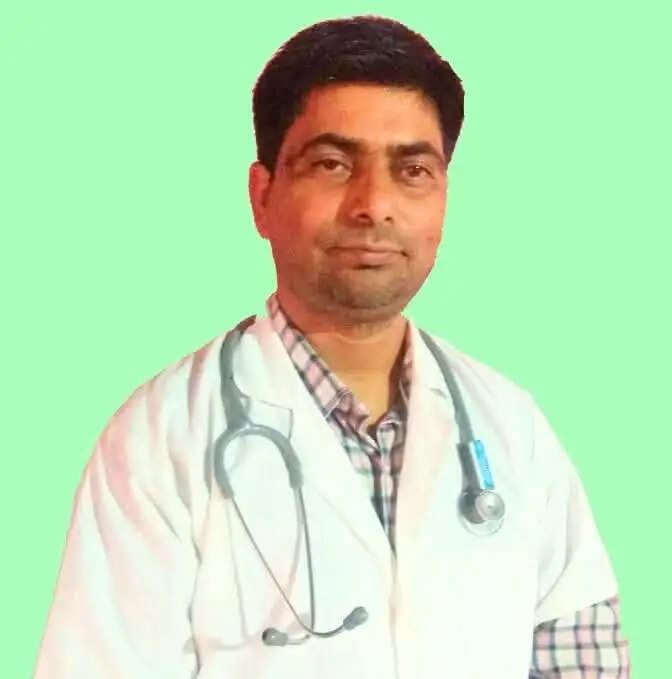 आयुर्वेद रोग नहीं, पूरे व्यक्ति के स्वास्थ्य को देखता है : डॉ. अवनीश