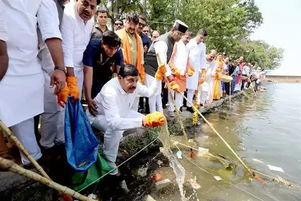 जल-स्त्रोतों के आस-पास वृक्षारोपण को प्रोत्साहित किया जाए : मुख्यमंत्री डॉ. यादव