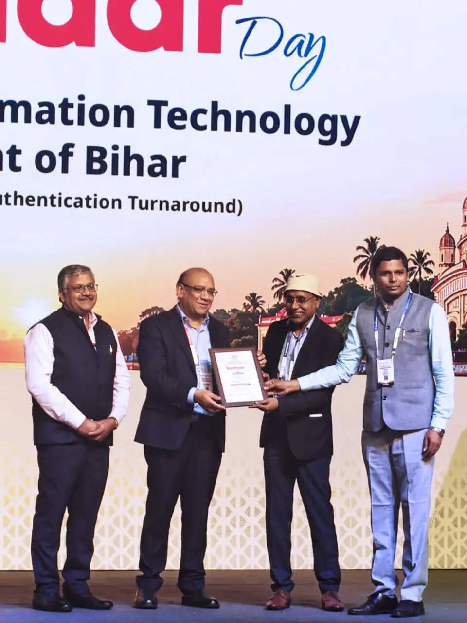 यूआईडीएआई&nbsp;ने आधार प्रमाणीकरण में उत्कृष्ट प्रदर्शन के लिए बिहार को ‘&nbsp;स्टेट&nbsp;प्रगति&nbsp;अवाॅर्ड&nbsp;’ से किया सम्मानित