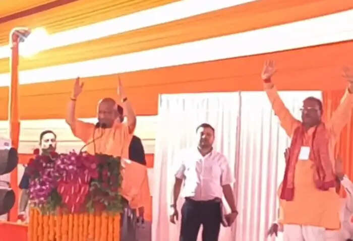 विंध्यधाम से योगी का संदेश : आस्था के साथ विकास, युवाओं को रोजगार और शिक्षकों को सम्मान