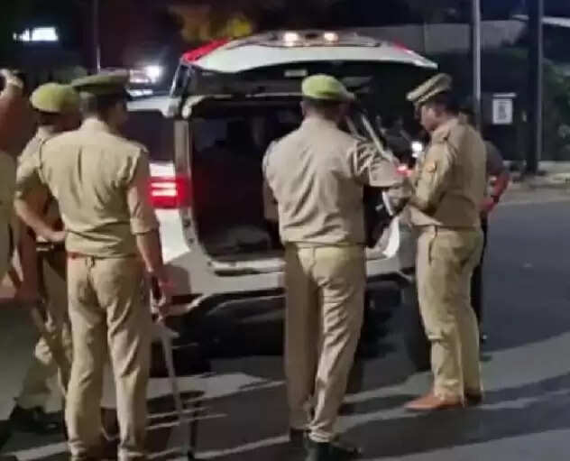 हवाई हमलों के बाद झांसी में अलर्ट,रात भर चला सर्च ऑपरेशन