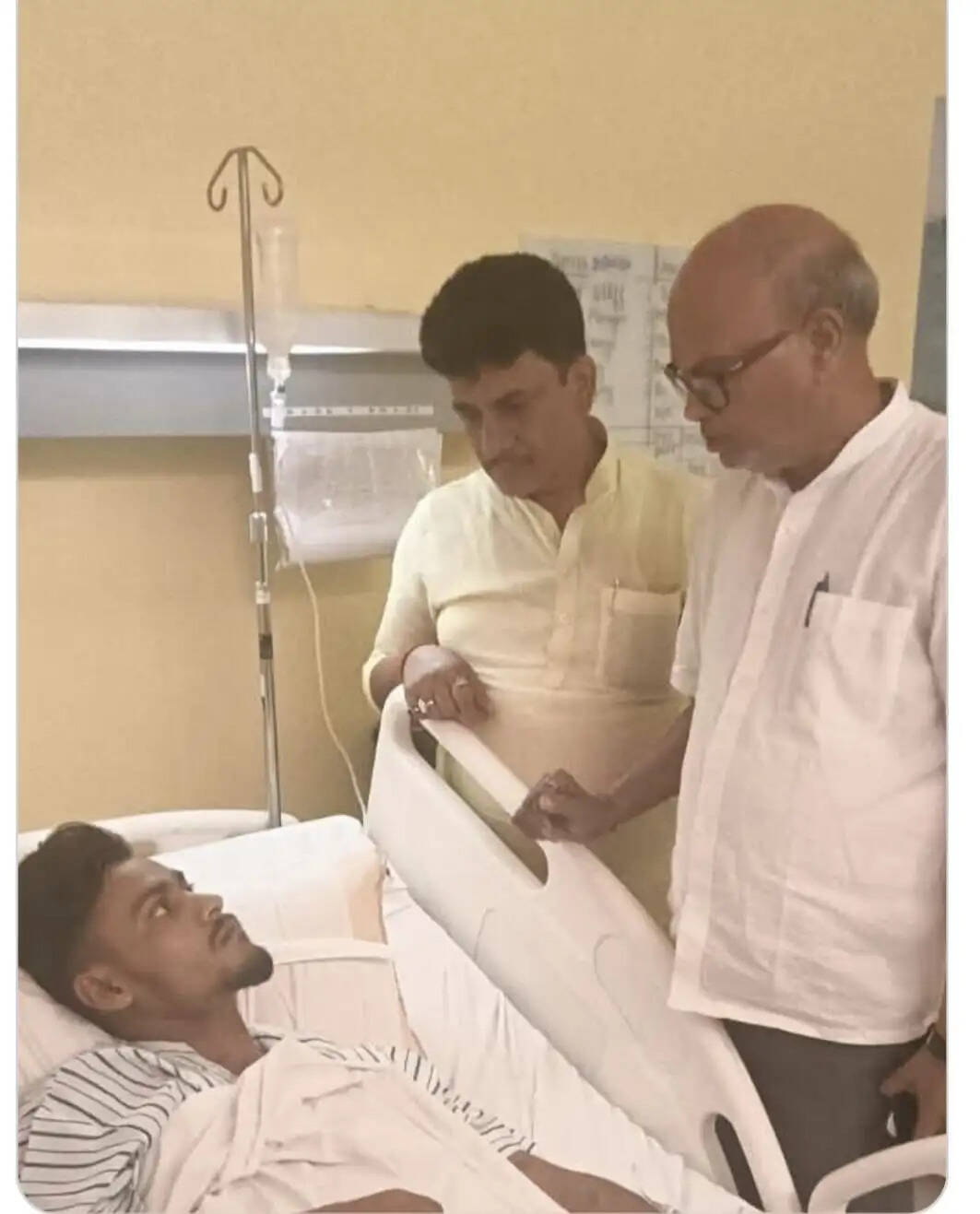 छात्रों पर गोली चलाना लोकतंत्र पर हमला, घायलों से मिलने मेदांता अस्पताल पहुंचे प्रदेश कांग्रेस अध्यक्ष