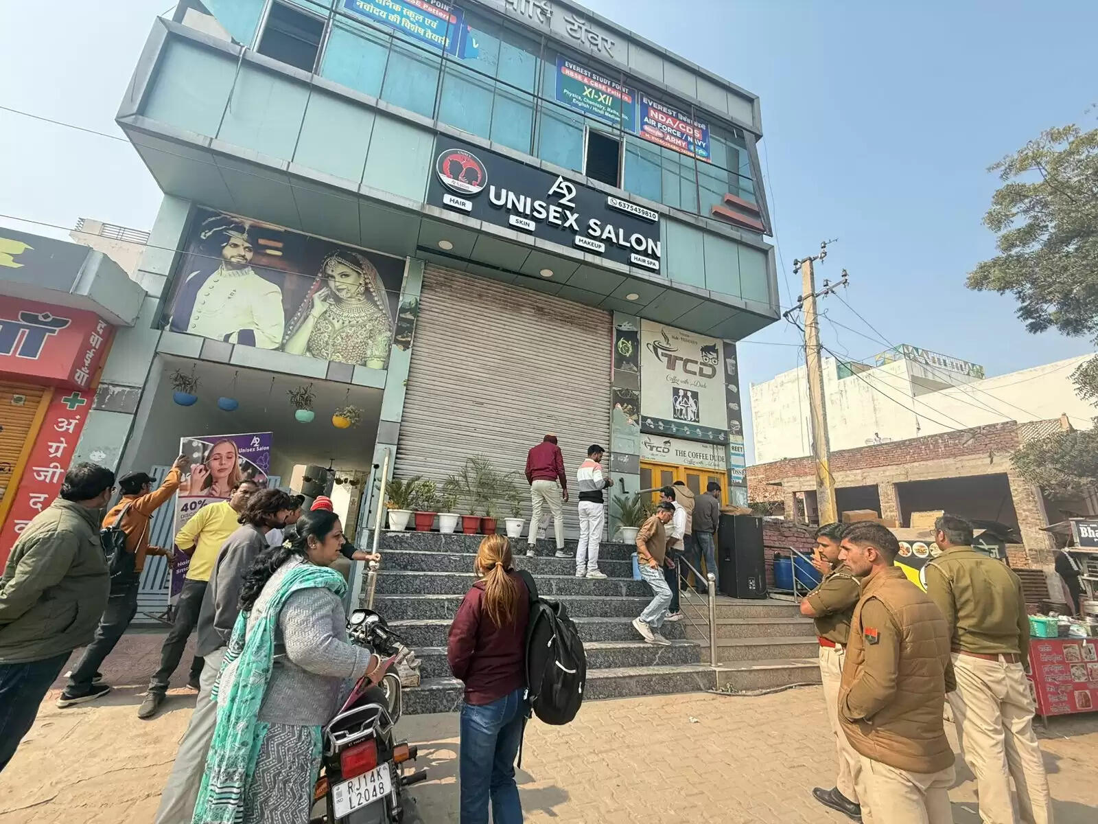 नगर निगम विद्याधर नगर जोन ने की बकाया कर पर चार संपत्तियों की कुर्की