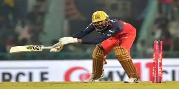 आईपीएल 2025: क्रुणाल पांड्या हिट विकेट होने वाले दूसरे बल्लेबाज़ बने