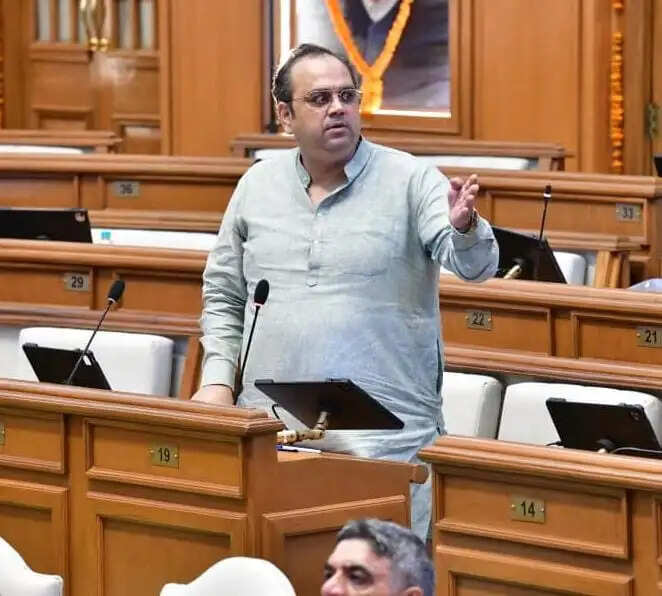 विधानसभा में नागरिकों को समय पर सेवाएं देने वाला विधेयक पास