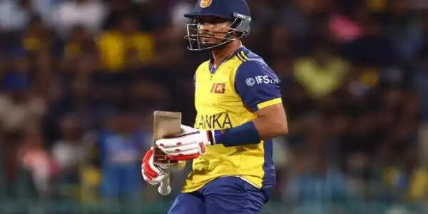 विश्व कप से बाहर होने के बाद श्रीलंकाई कप्तान दासुन शनाका ने दीर्घकालिक बदलाव की मांग की