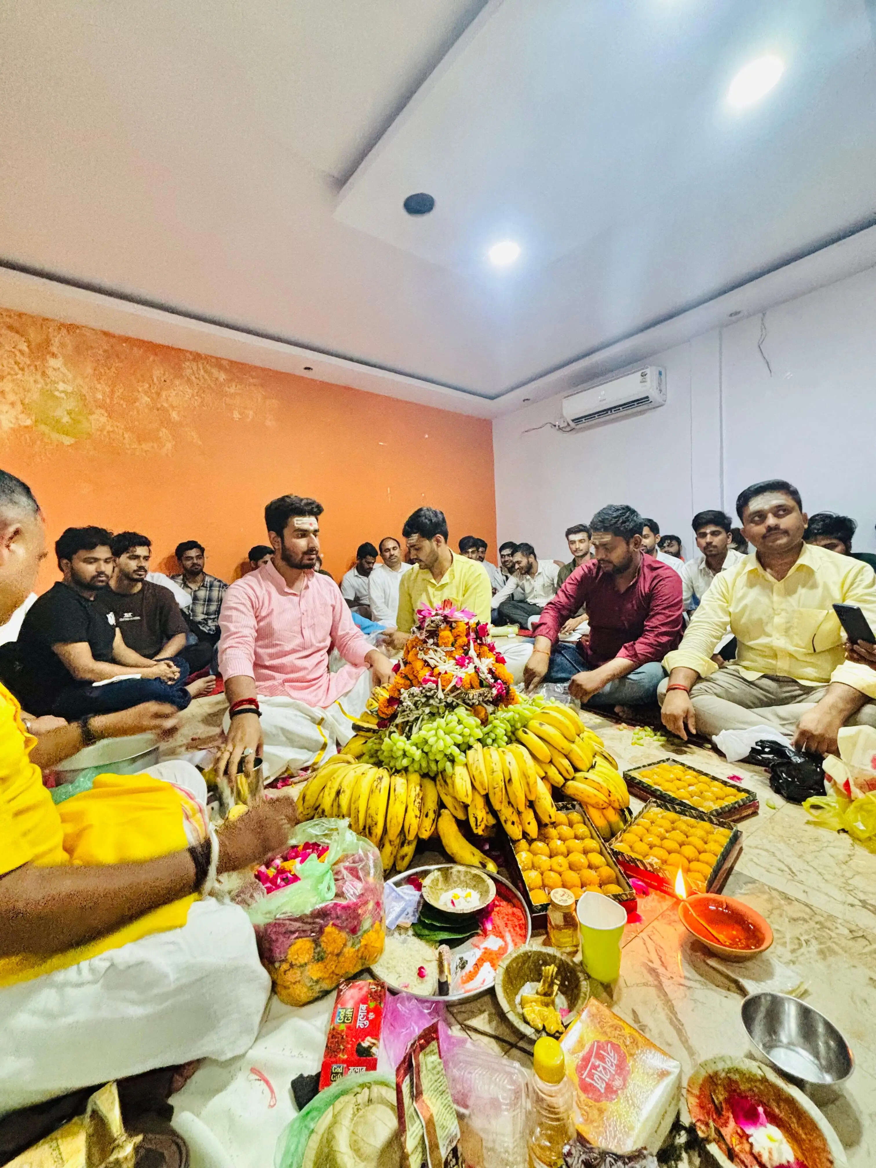 छात्रों में बढ़ते मानसिक तनाव को कम करने की एबीवीपी ने किया रुद्राभिषेक