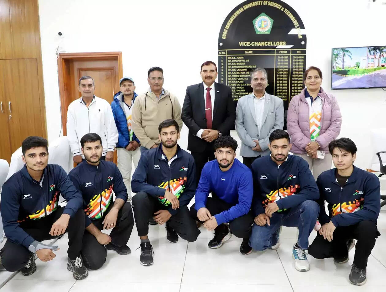 हिसार : खिलाड़ियों ने गुरु जम्भेश्वर विश्वविद्यालय व प्रदेश का नाम रोशन किया : प्रो. नरसी राम बिश्नोई