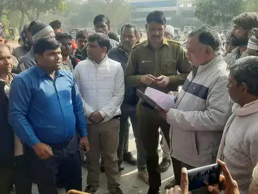 पलवल में युवक की चाकू मारकर हत्या, चौक पर मिला शव