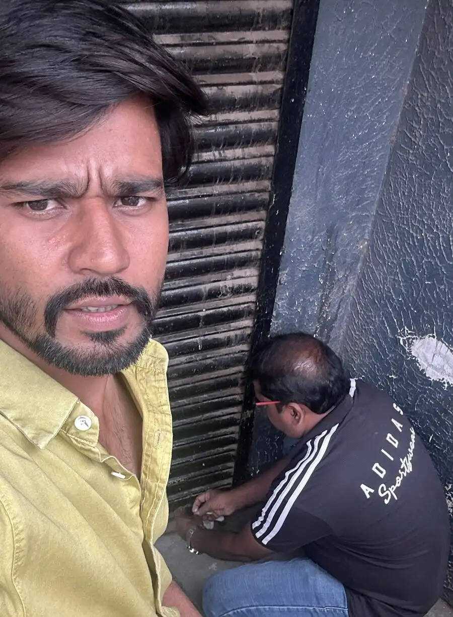 भोपालः नगर निगम ने तीन बकायादार दुकानदारों के खिलाफ की तालाबंदी की कार्रवाई