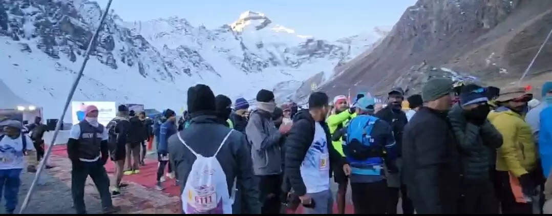 आदि कैलाश में पहली हाई एल्टीट्यूड अल्ट्रा रन मैराथन में 22 राज्यों के 700 से अधिक धावकों ने लिया भाग