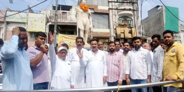 हिसार : खड़गे की जनसभा स्थल का शुद्धिकरण करना करोड़ों लोगों का अपमान : बजरंग गर्ग