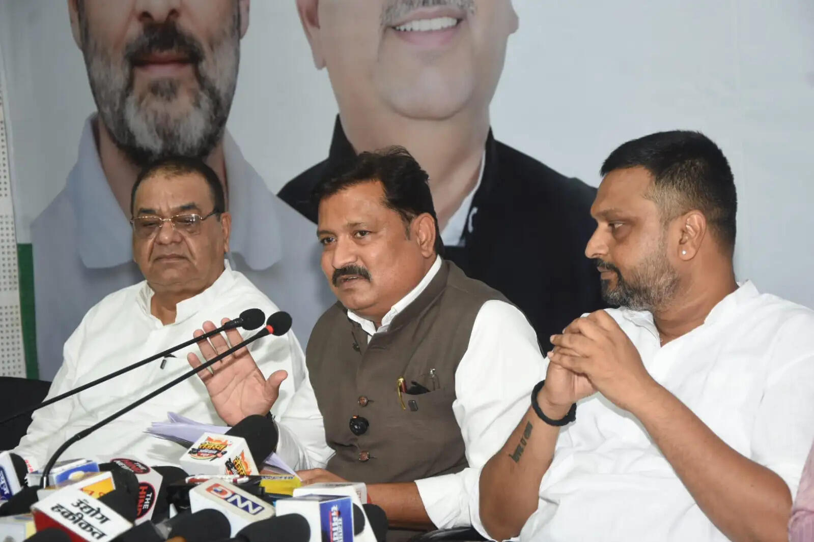 राम मंदिर ट्रस्ट की कार्यप्रणाली पर कांग्रेस ने उठाए सवाल, सुप्रीम कोर्ट की निगरानी में जांच की मांग