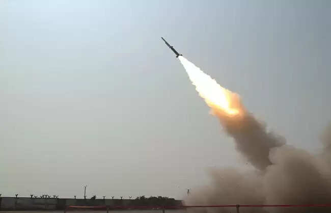 भारत ने हासिल की एयर टु एयर मिसाइलों की मारक दूरी बढ़ाने की तकनीक