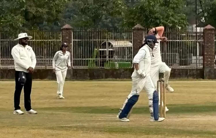 वुमेंस लीग: क्रिकेट क्लब ऑफ देहरादून और एरोन क्रिकेट एकेडमी के बीच होगा फाइनल