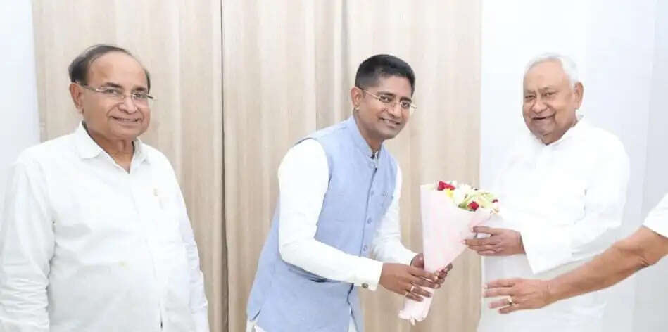 छात्र जदयू का प्रभारी बनाए जाने पर रुहेल रंजन ने नीतीश कुमार का जताया आभार
